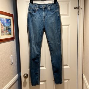 Aviator travel jeans..size 32 light wash…Made in USA